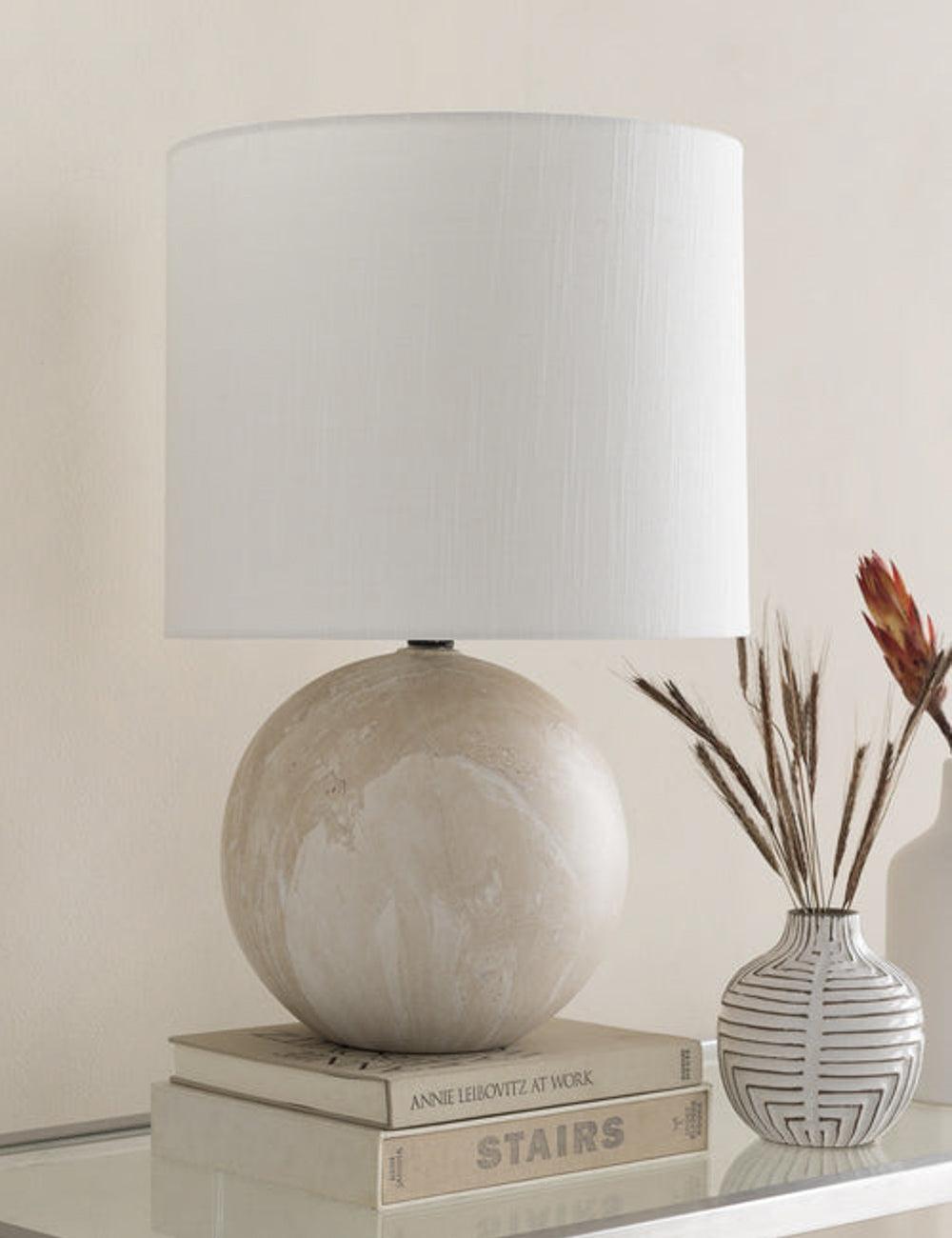 Vivienne Tischlampe