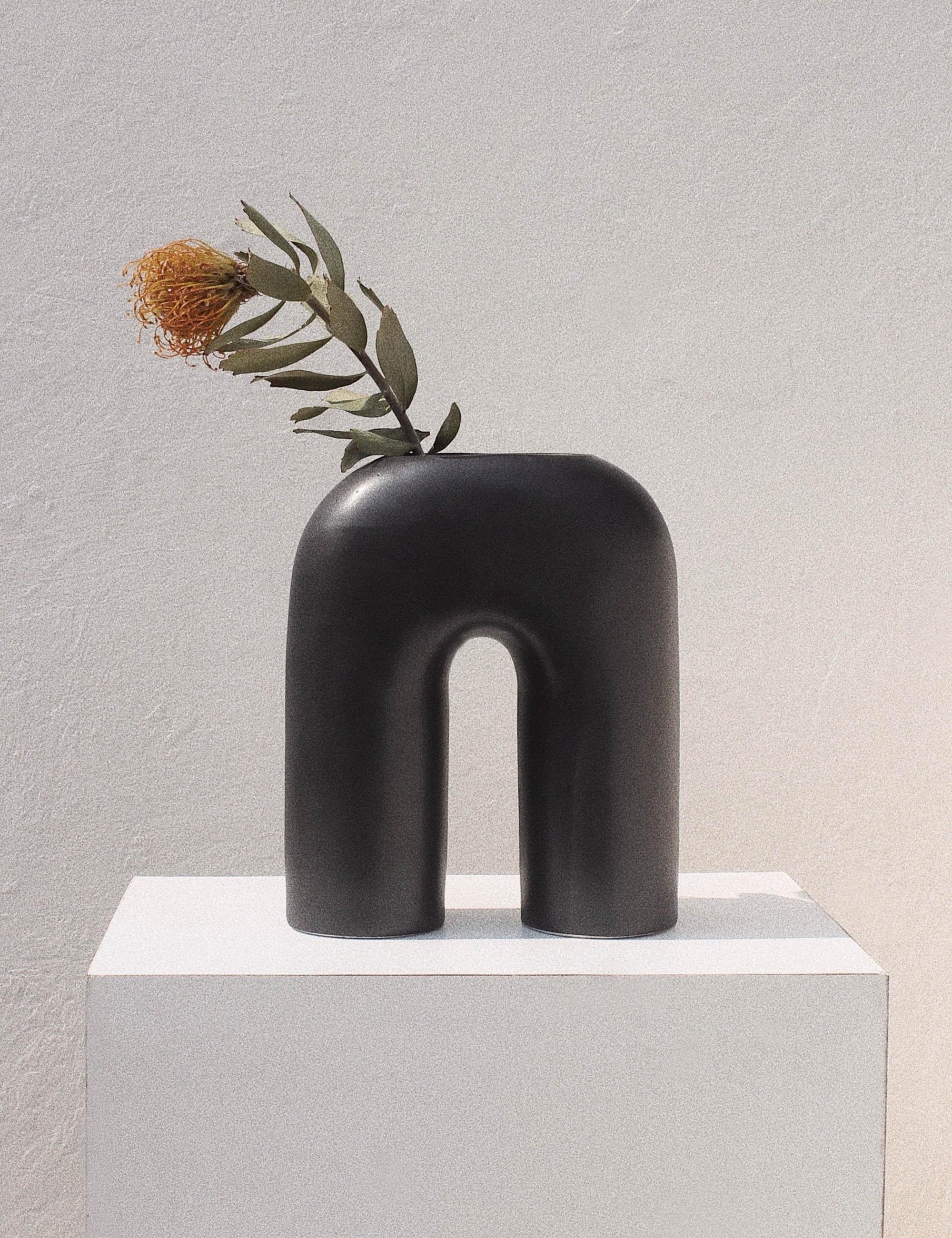 Dekorative Vase von Osmos Studio